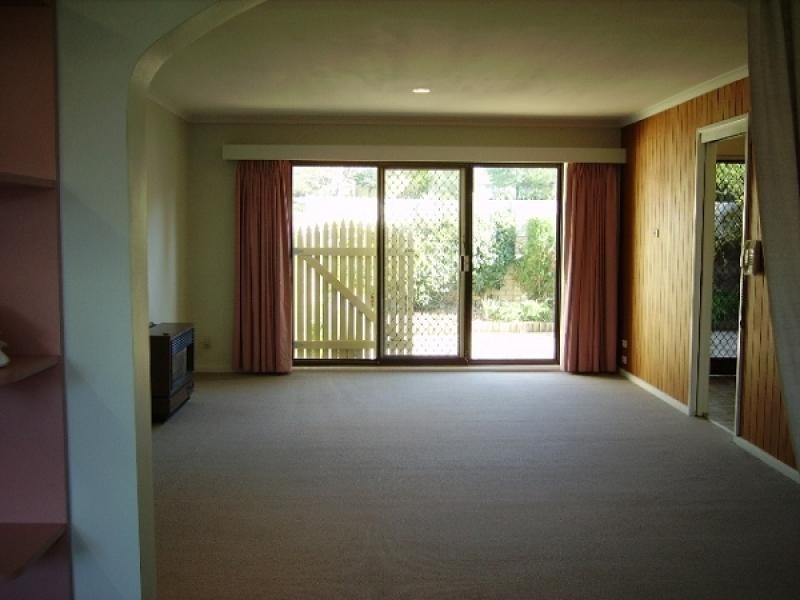 8 BROADSMITH STREET, Scullin ACT 2614