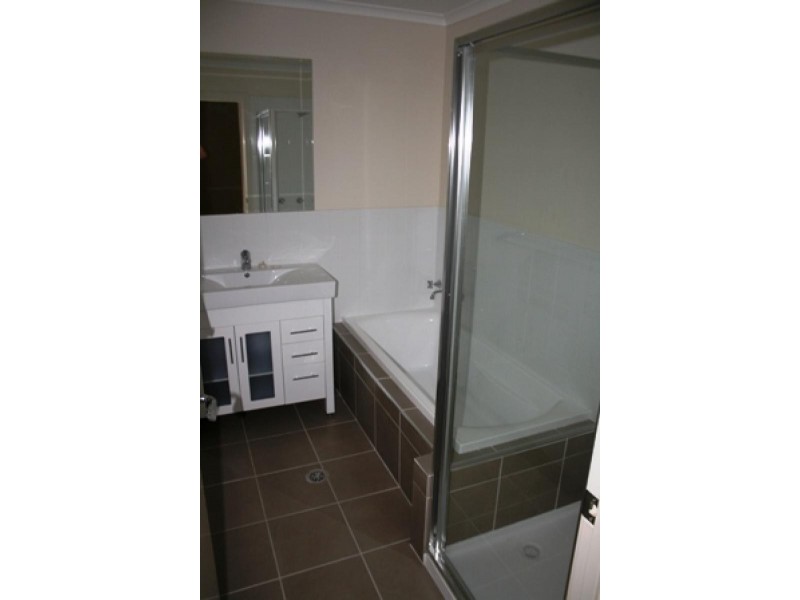 113 Anthony Rolfe Avenue, Gungahlin ACT 2912