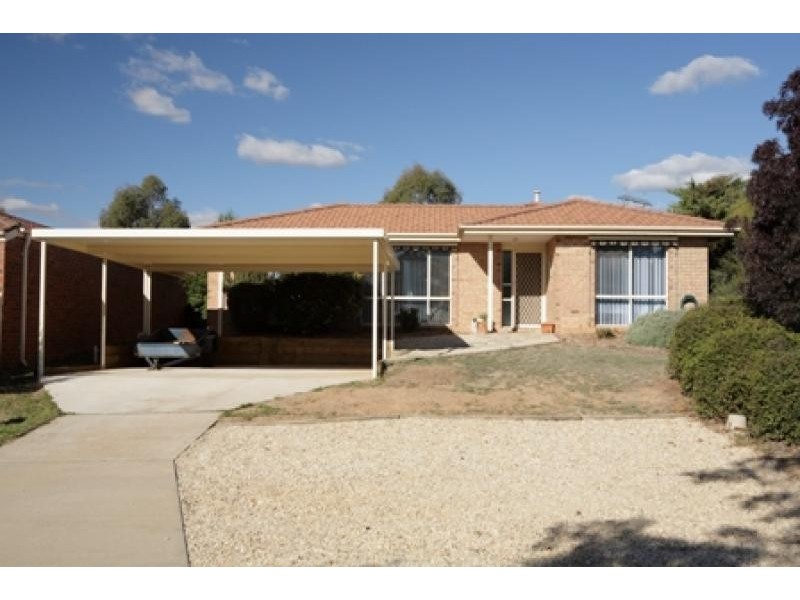 2 ELYARD PLACE, Dunlop ACT 2615