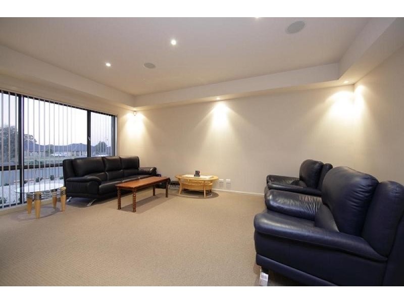 326 Gundaroo Drive, Gungahlin ACT 2912