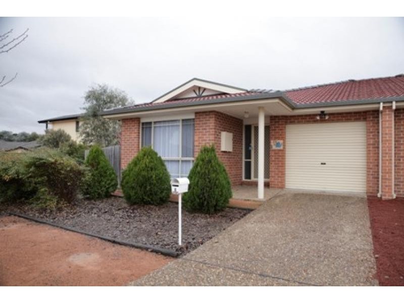 8 MAROU PLACE, Ngunnawal ACT 2913