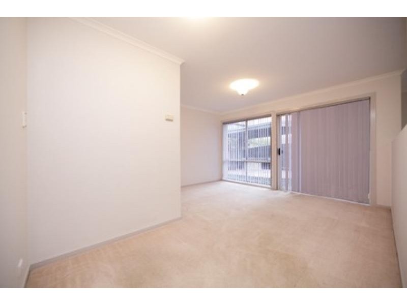 8 MAROU PLACE, Ngunnawal ACT 2913