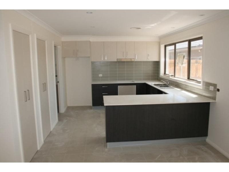 33 Helen Leonard Crescent, Forde ACT 2914