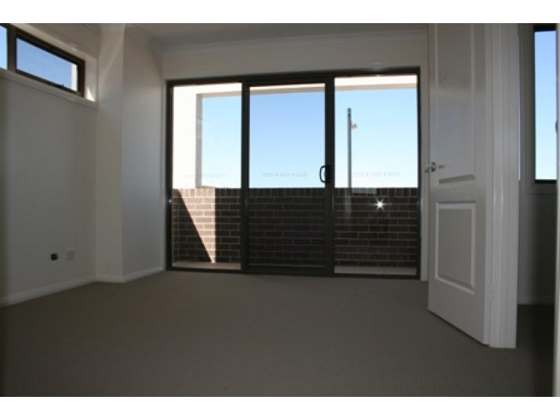 33 Helen Leonard Crescent, Forde ACT 2914