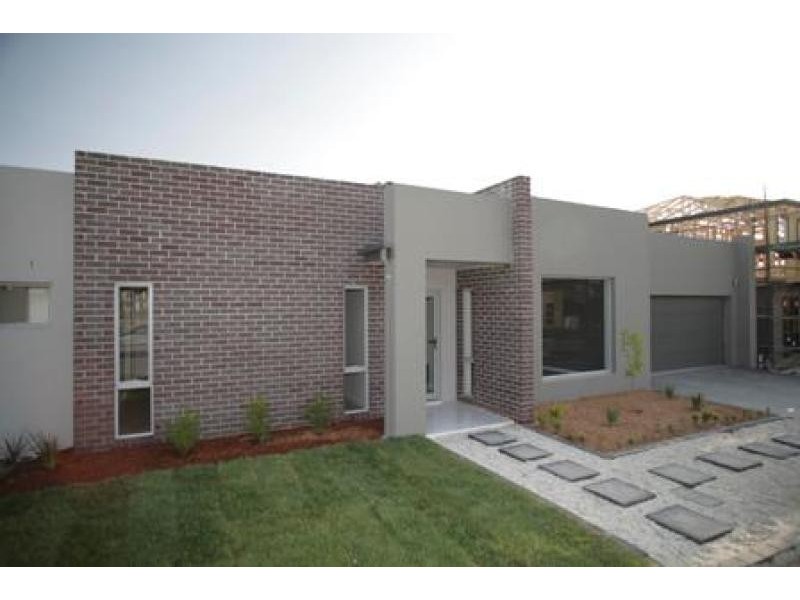 40 Helen Leonard Street, Forde ACT 2914