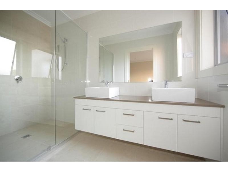 40 Helen Leonard Street, Forde ACT 2914