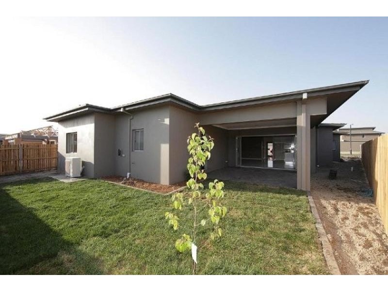 40 Helen Leonard Street, Forde ACT 2914