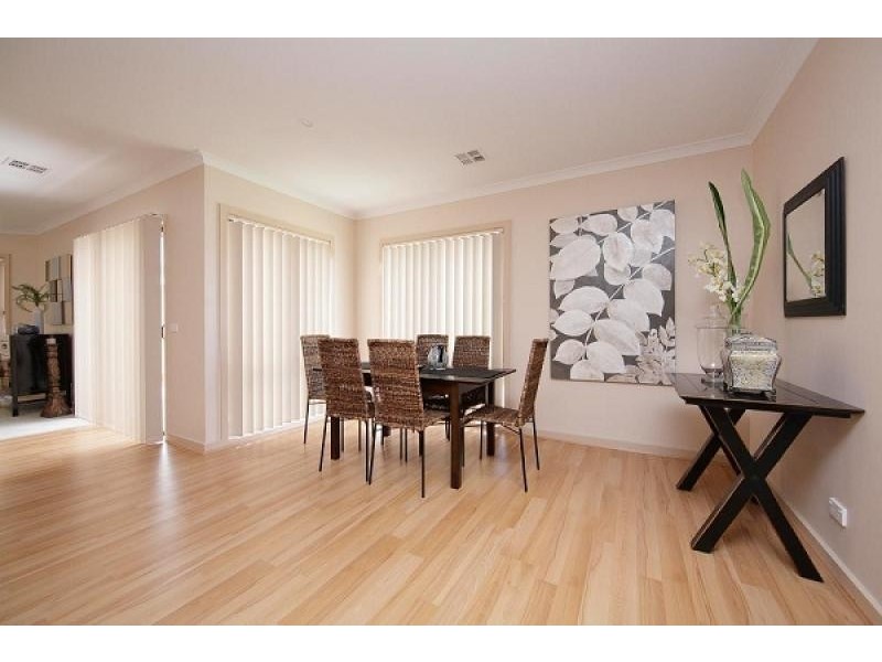 18 Wallaman Street, Harrison ACT 2914