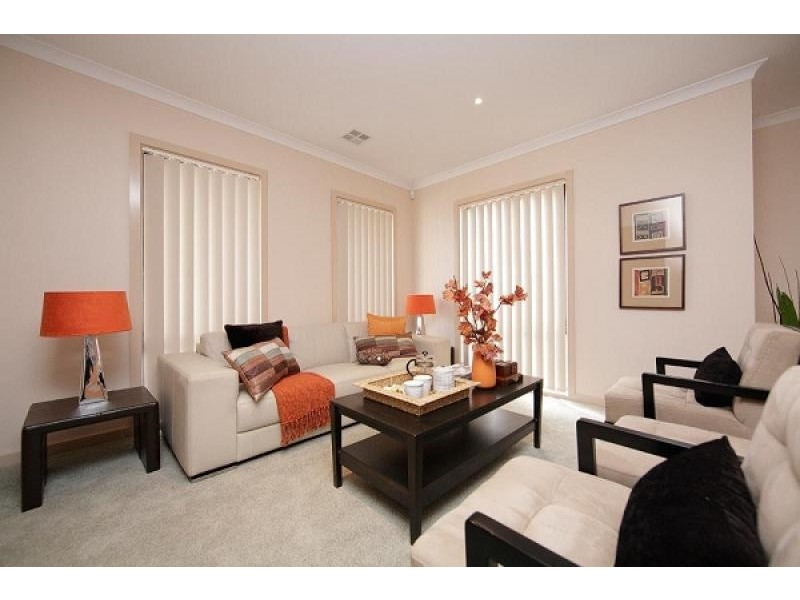 18 Wallaman Street, Harrison ACT 2914