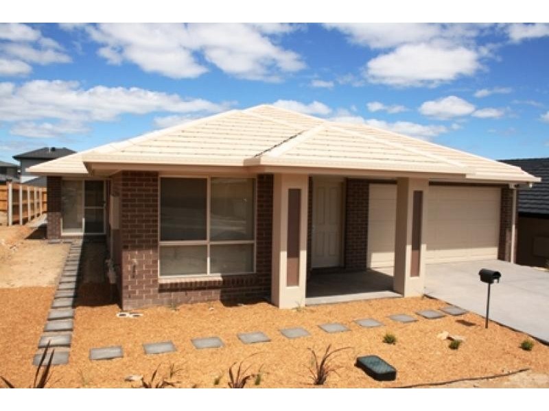 32 Beveridge Street, Forde ACT 2914