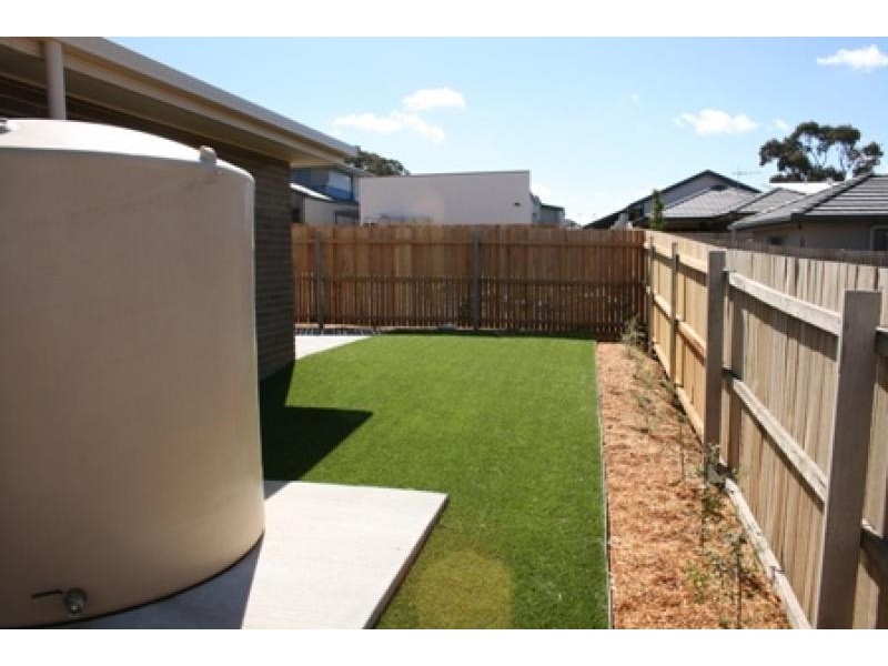 32 Beveridge Street, Forde ACT 2914