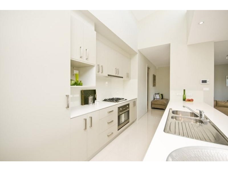15 Amy Ackman Street, Forde ACT 2914