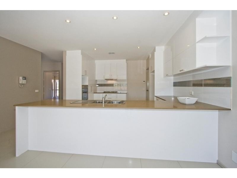 2 Cleggett Street, Forde ACT 2914