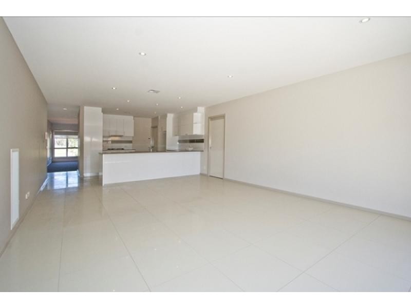 2 Cleggett Street, Forde ACT 2914