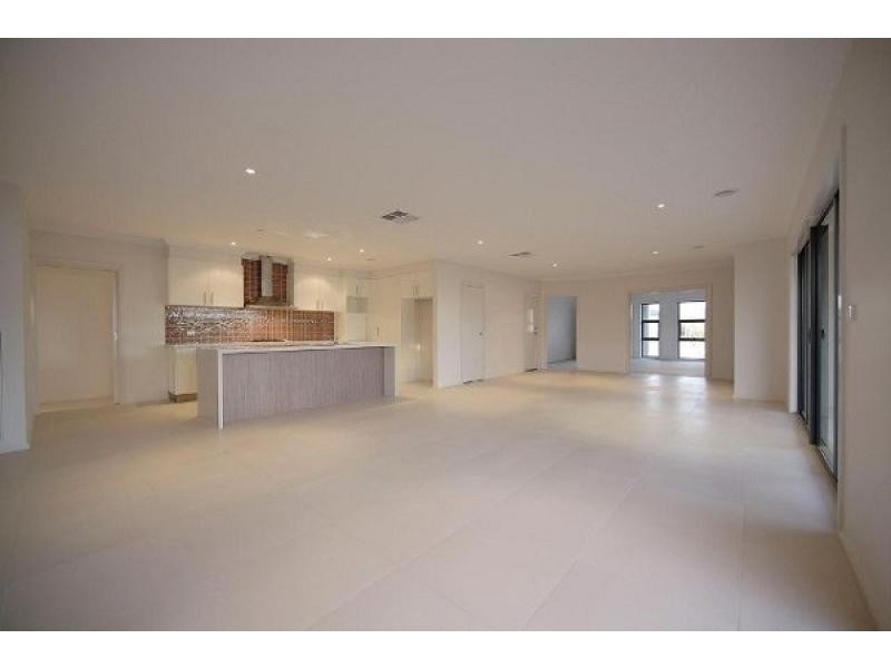 3 Phipson Street, Franklin ACT 2913
