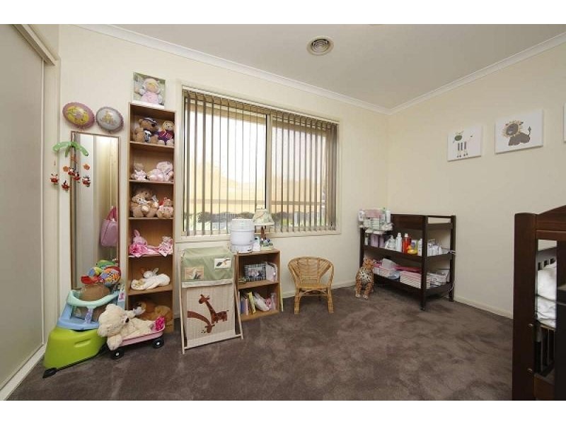 13 Akubra Place, Dunlop ACT 2615