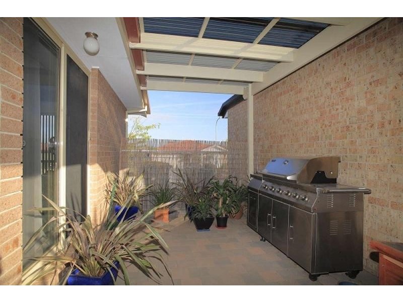13 Akubra Place, Dunlop ACT 2615