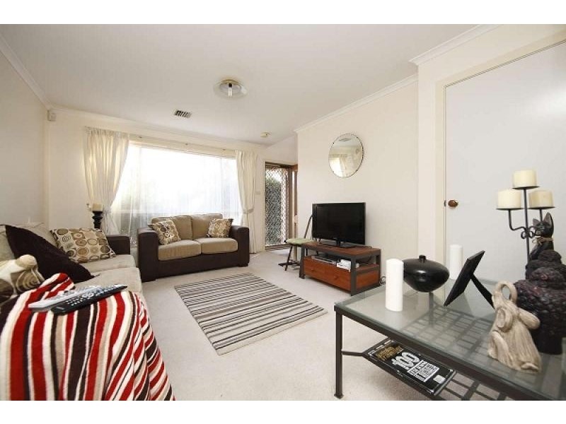 8 Saxby Close, Amaroo ACT 2914