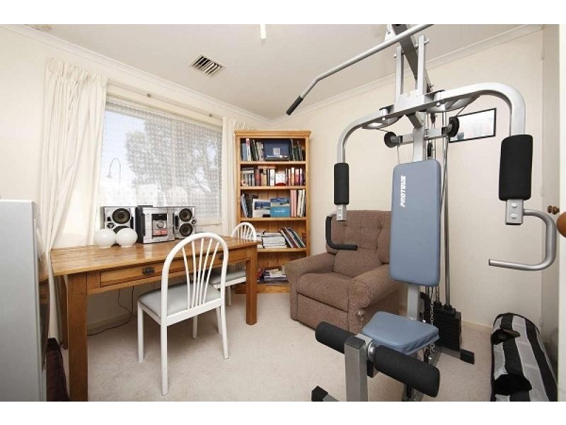 8 Saxby Close, Amaroo ACT 2914