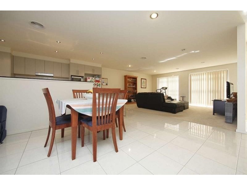 355 Anthony Rolfe Ave, Gungahlin ACT 2912