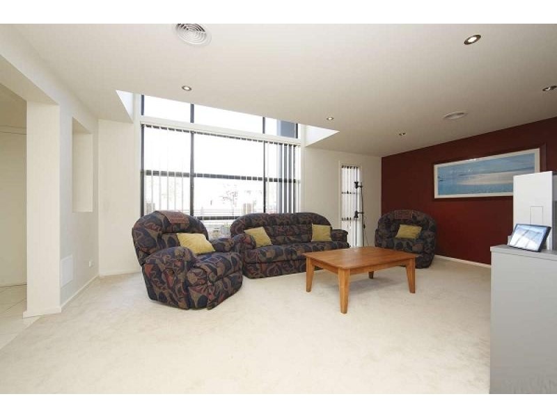 355 Anthony Rolfe Ave, Gungahlin ACT 2912