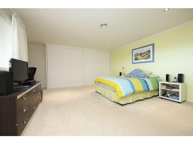 355 Anthony Rolfe Ave, Gungahlin ACT 2912