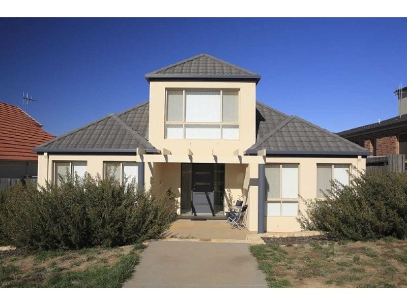 4 Redbank Street, Harrison ACT 2914