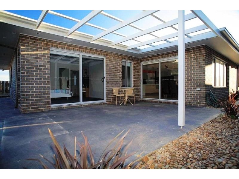 8 Flagstone Street, Harrison ACT 2914