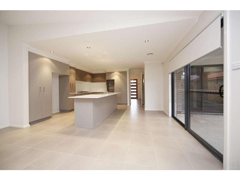 24 Kylie Tennant Street, Franklin ACT 2913