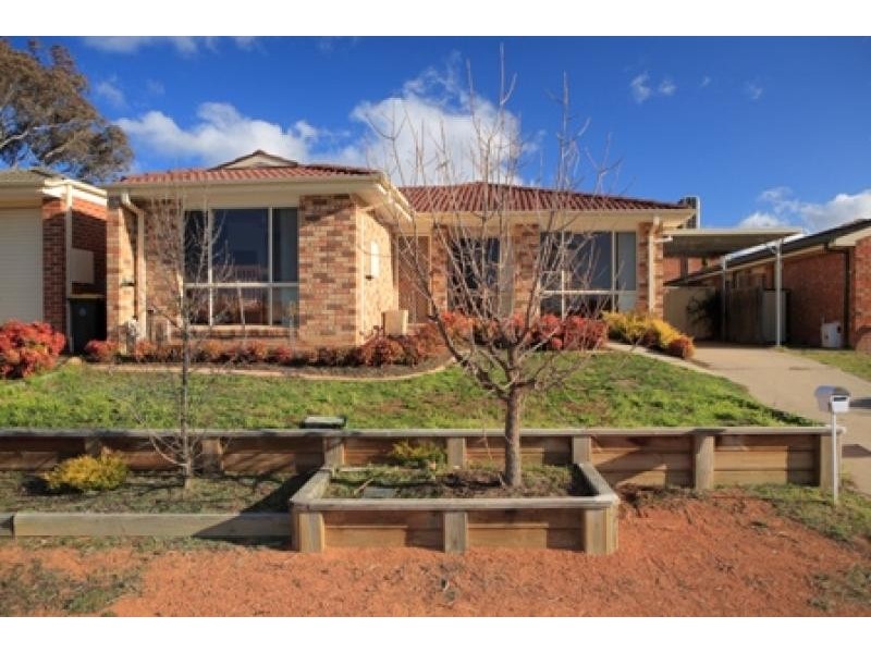 7 Lark Place, Ngunnawal ACT 2913