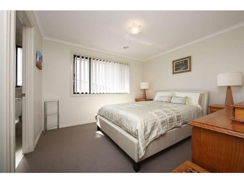 71 Mary Gillespie Ave, Gungahlin ACT 2912