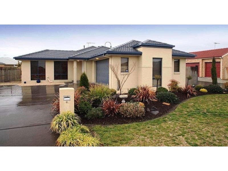 6 Sarson Street, Gungahlin ACT 2912