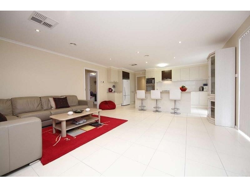 6 Sarson Street, Gungahlin ACT 2912