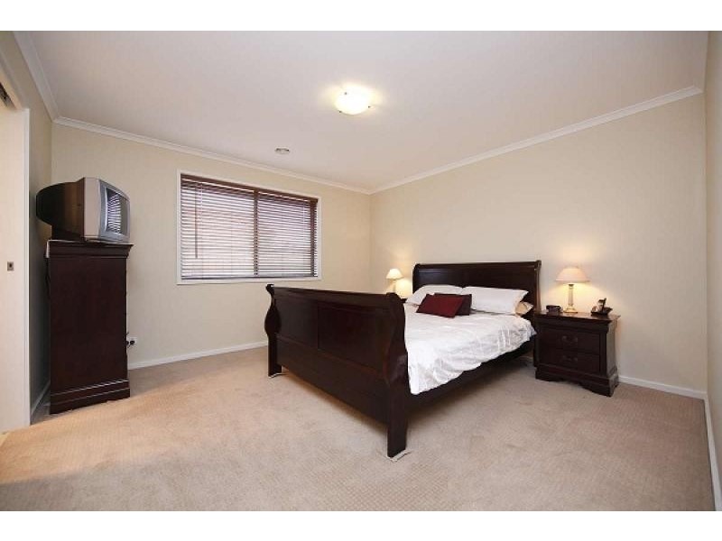 6 Sarson Street, Gungahlin ACT 2912