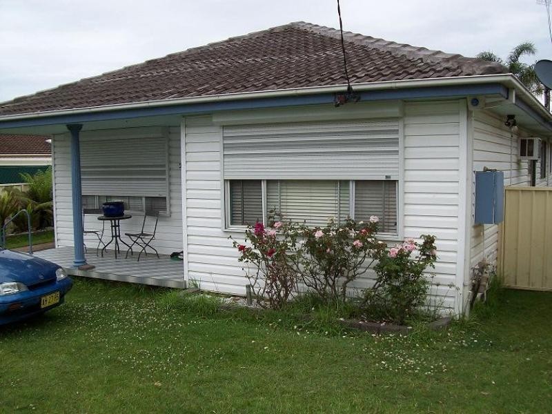 4 Robertson Road, Killarney Vale NSW 2261