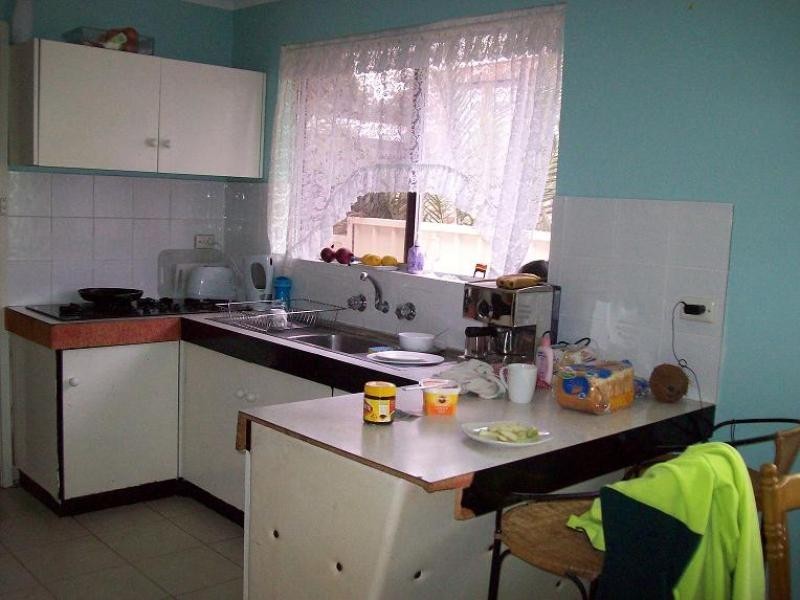 4 Robertson Road, Killarney Vale NSW 2261