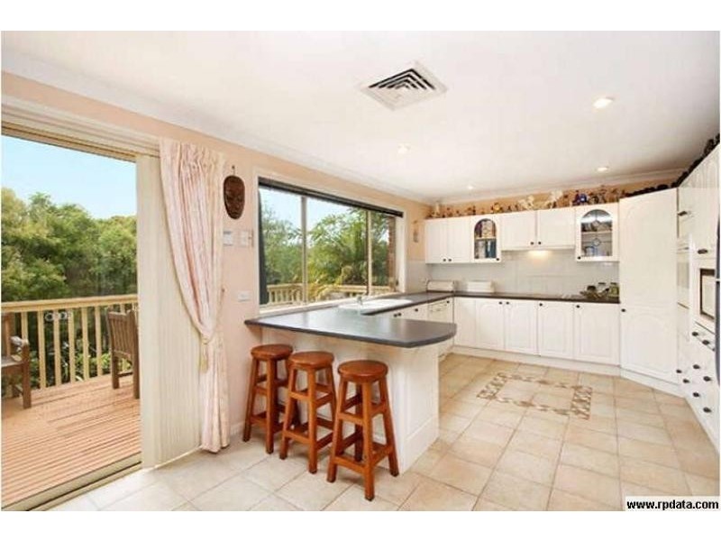 21 BEAUMARIS DRIVE, Menai NSW 2234