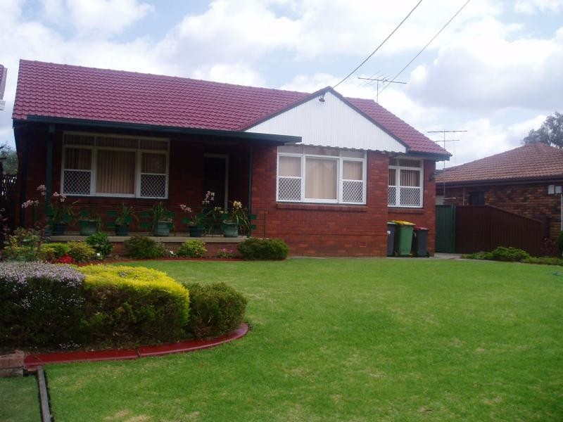 15 COLLINS CRESCENT, Yagoona NSW 2199