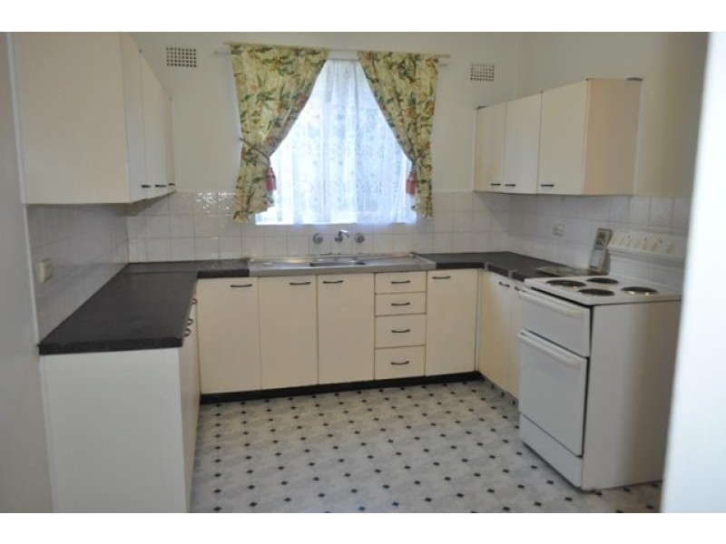 Unit 3/38 THE BROADWAY, Punchbowl NSW 2196