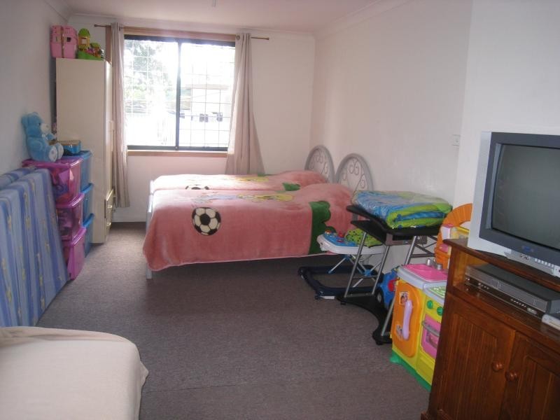 5 Banksia Road, Greenacre NSW 2190