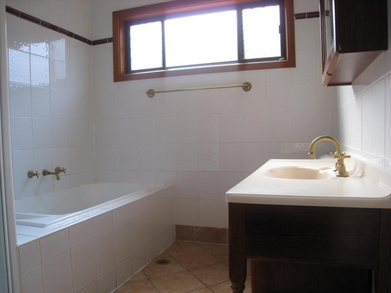 4 Adeline Street, Bass Hill NSW 2197