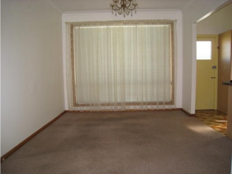54 Larien Crescent, Birrong NSW 2143