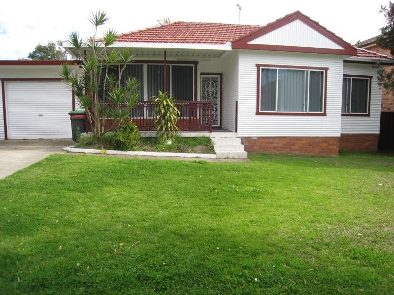 4 Eric Avenue, Bass Hill NSW 2197