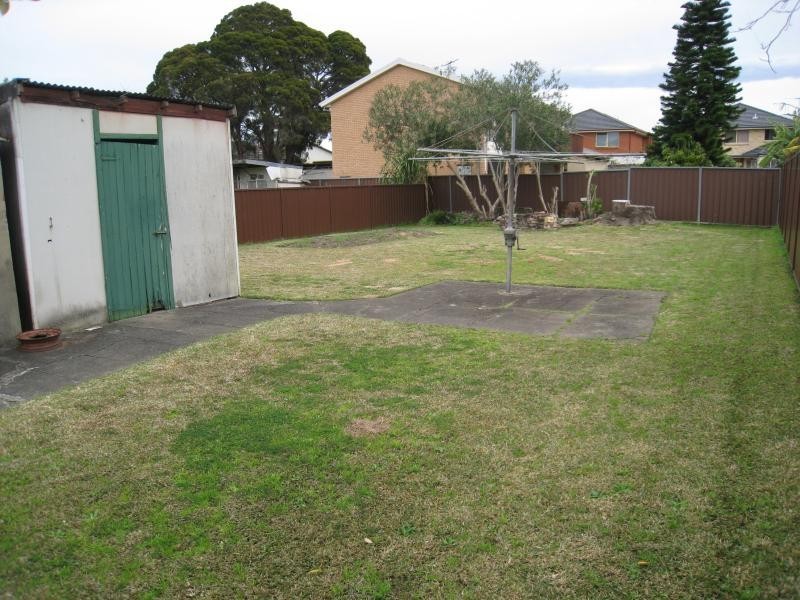 152 Stacey Street, Bankstown NSW 2200