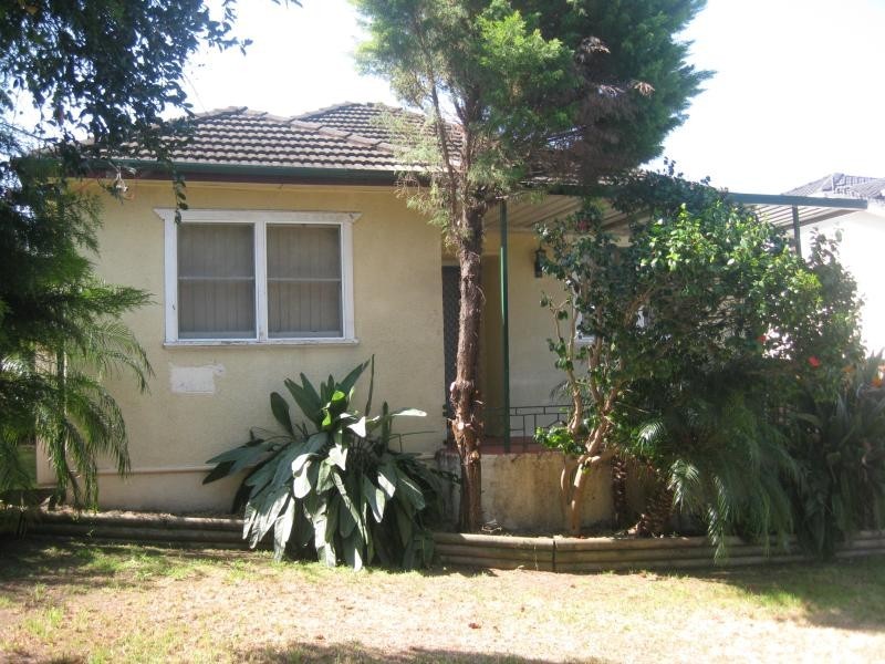 253 WANGEE ROAD, Greenacre NSW 2190