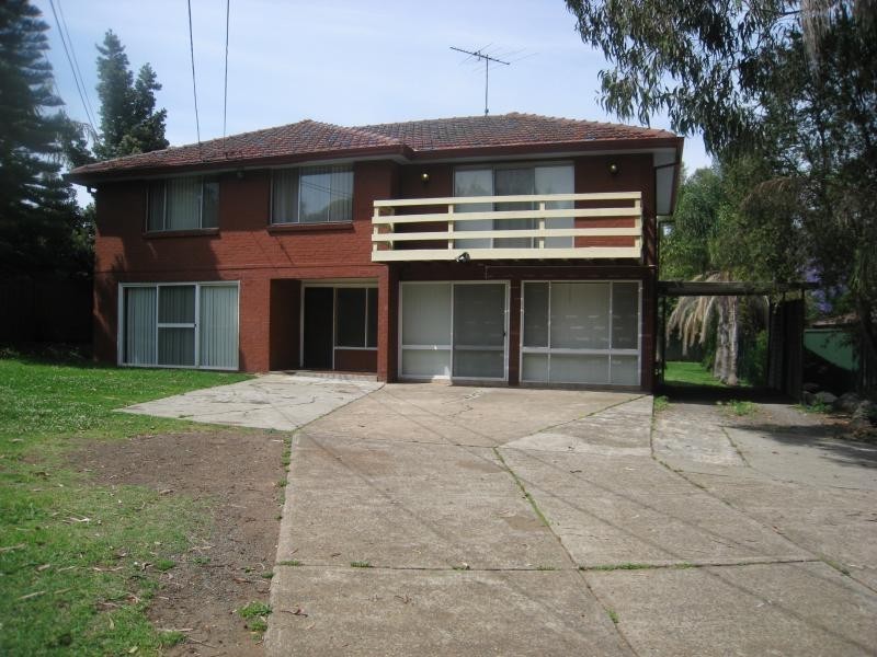 25 B Townsend Street, Condell Park NSW 2200