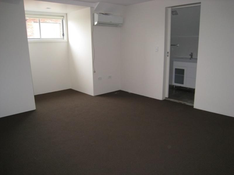 3/127 Old Kent Road, Greenacre NSW 2190