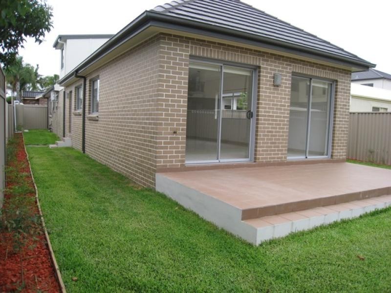 5/127 Old Kent Road, Greenacre NSW 2190