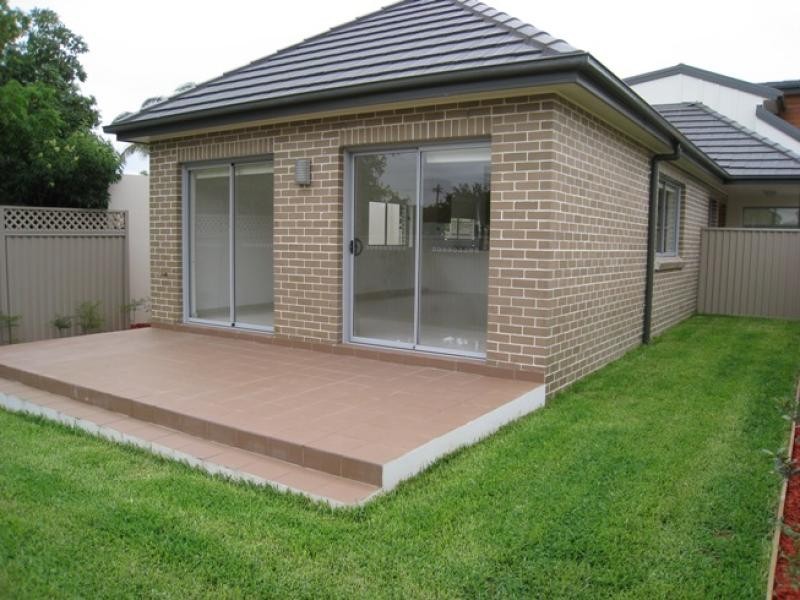 5/127 Old Kent Road, Greenacre NSW 2190