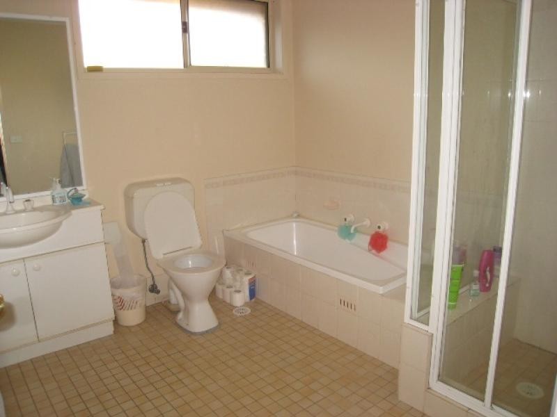 2/13 -15 Mimosa Road, Greenacre NSW 2190